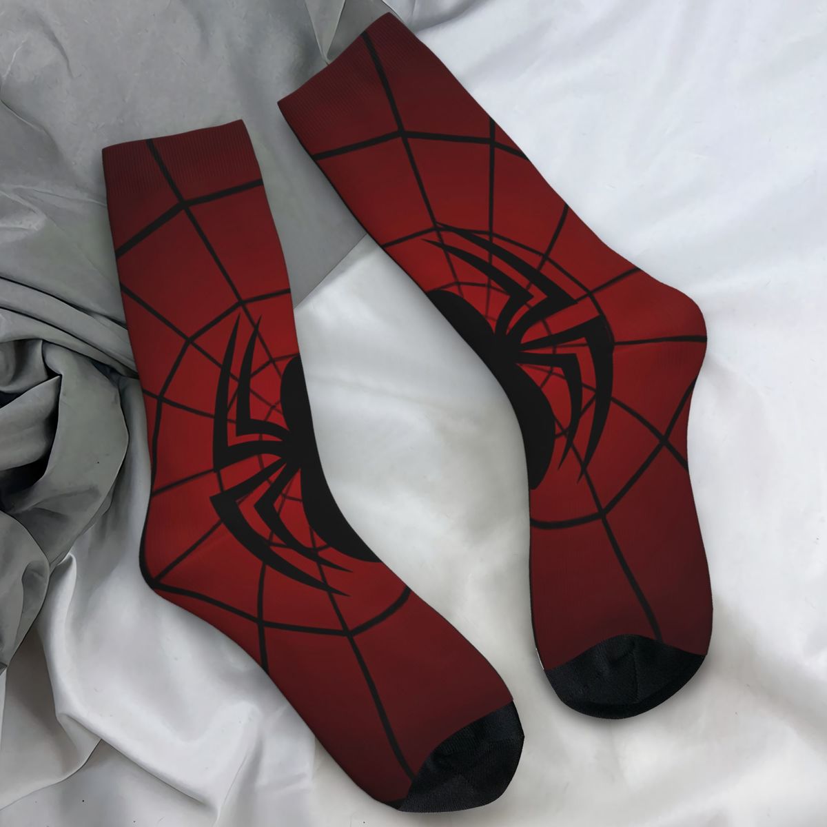 レッドスパイダーソックスアニメ漫画トレンディストッキング秋ア - Outdoor Sport Hose のレビューと価格