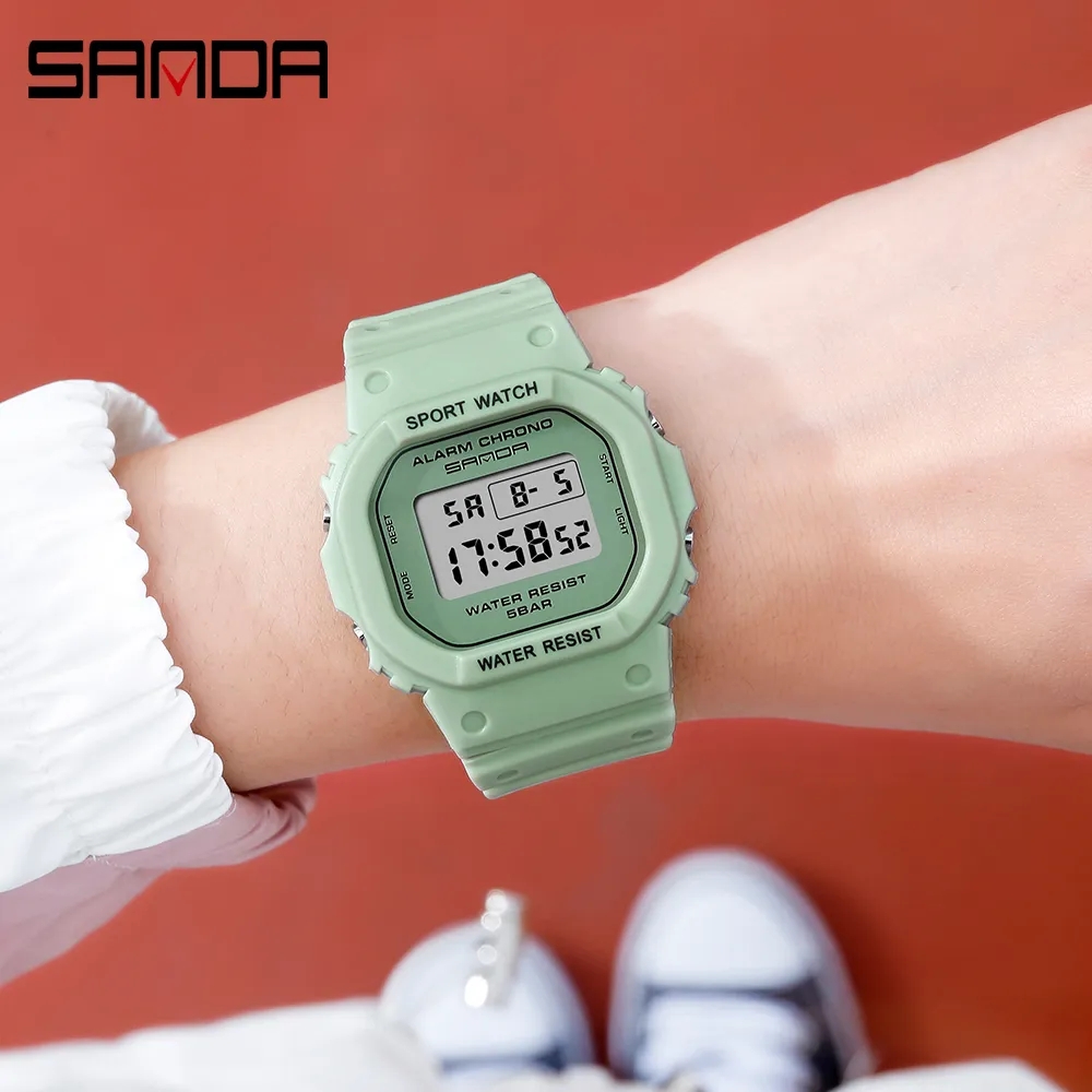 砂の女性のスポーツ腕時計、高級、防水、週の日付、カジュアル、 - Outdoor Sport Watch のレビューと価格