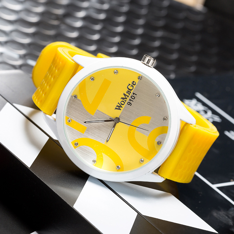 女性のための素敵なピンクの時計,大きな数字,スポーツアクセサ - Outdoor Sport Watch のレビューと価格